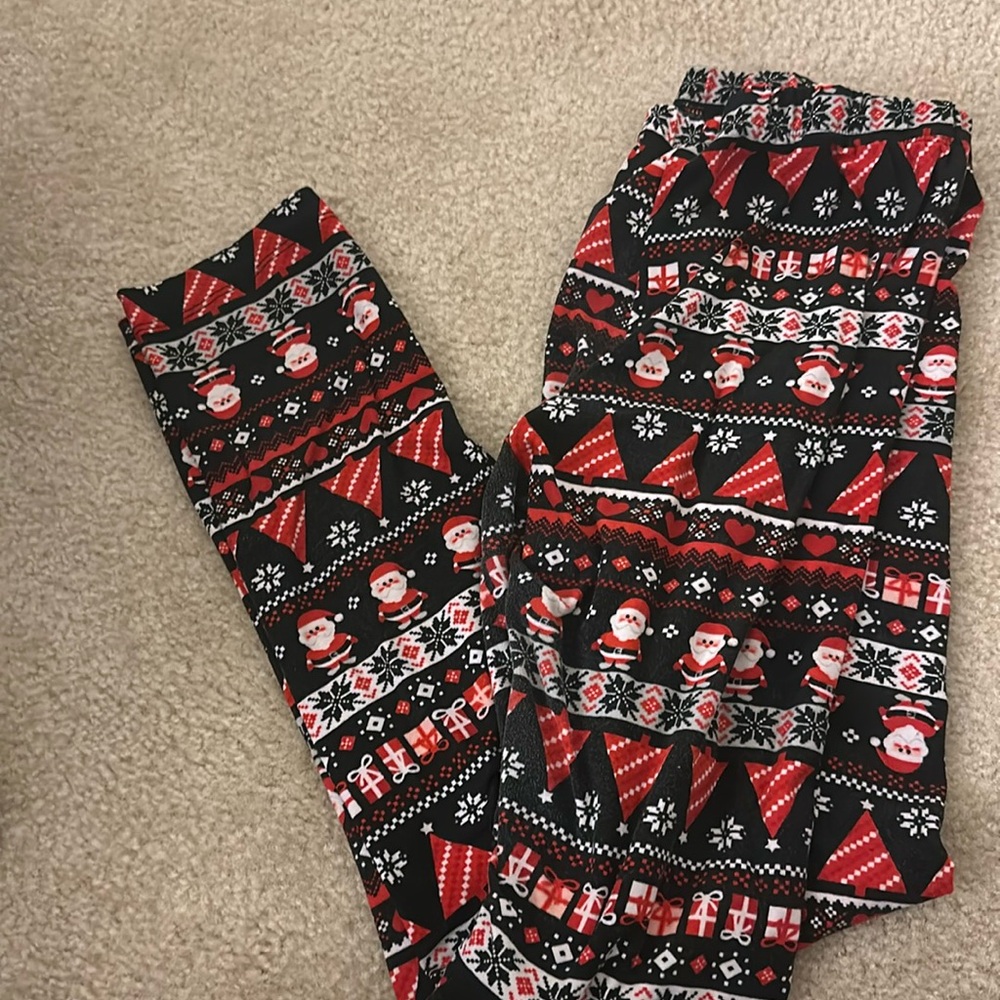 Women’s No Boundaries Size L Christmas Leggings